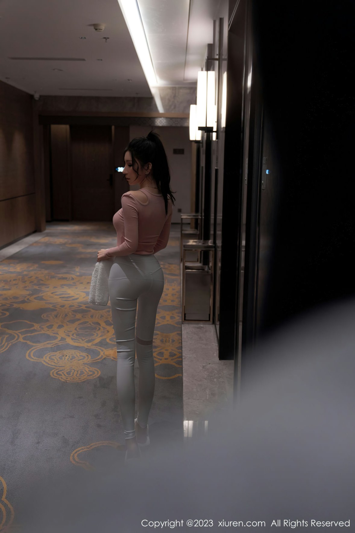 Xgyw.Net_XiuRen第6285期_女神周于希Sally澳门旅拍健身少女主题超薄肉丝秀翘臀诱惑写真80P