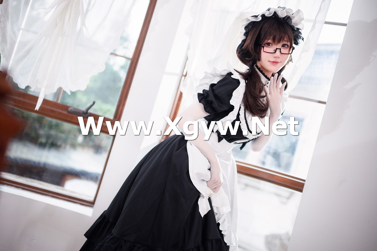 Xgyw.Net_动漫博主阿包也是兔娘传统长裙女仆主题私房性感黑色女仆裙半撩秀翘臀诱惑写真47P