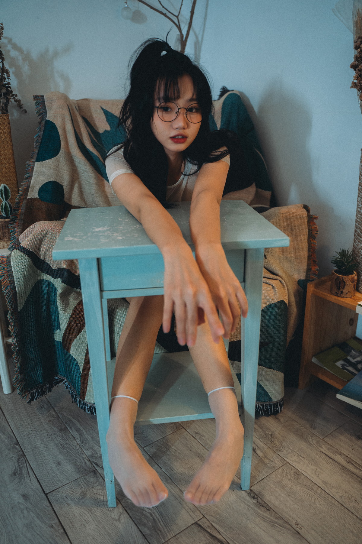 Xgyw.Net_Coser妹子柒柒不可爱少女记实录主题性感白色薄透服饰秀惹火身材完美诱惑写真76P