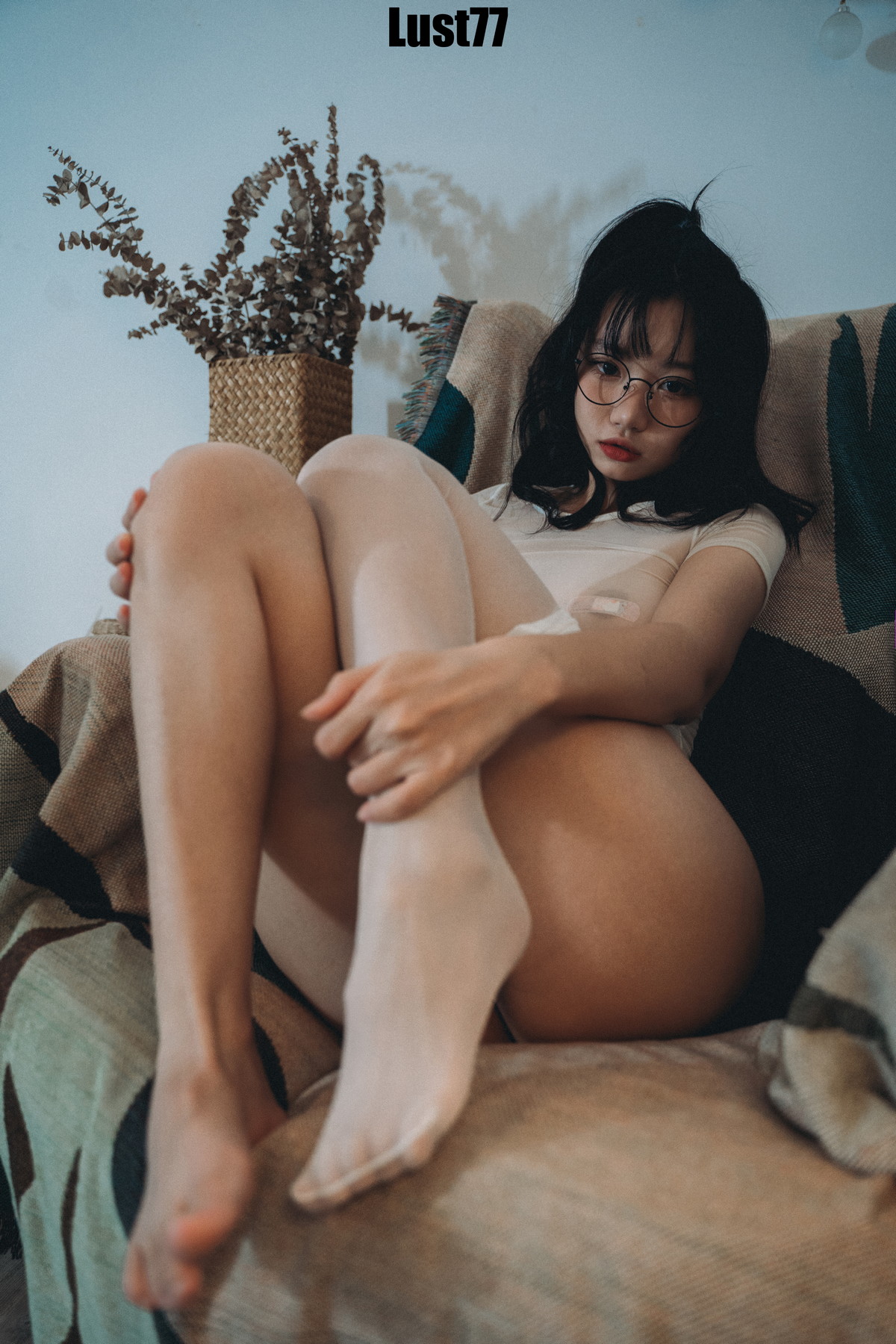 Xgyw.Net_Coser妹子柒柒不可爱少女记实录主题性感白色薄透服饰秀惹火身材完美诱惑写真76P