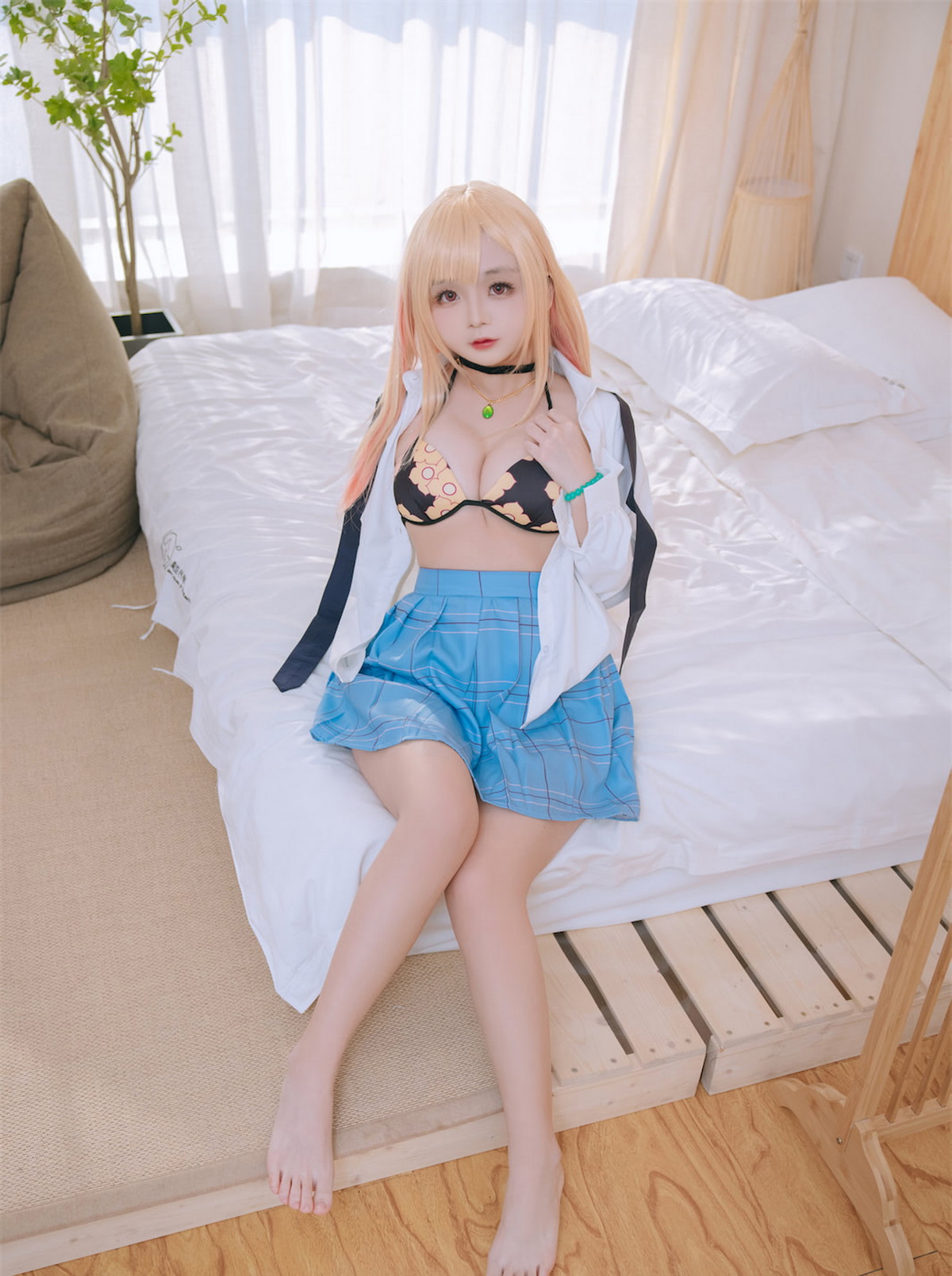 Xgyw.Net_Cosplay美女日奈娇喜多川海梦泳装主题性感白T配格子裙半脱露比基尼诱惑写真65P