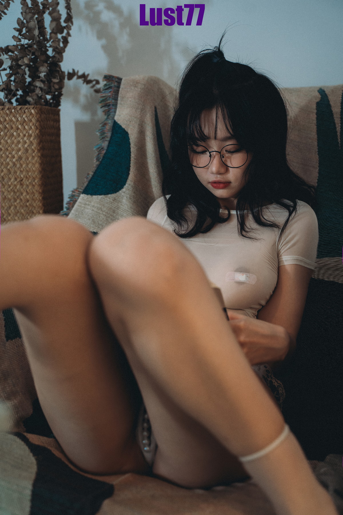 Xgyw.Net_Coser妹子柒柒不可爱少女记实录主题性感白色薄透服饰秀惹火身材完美诱惑写真76P