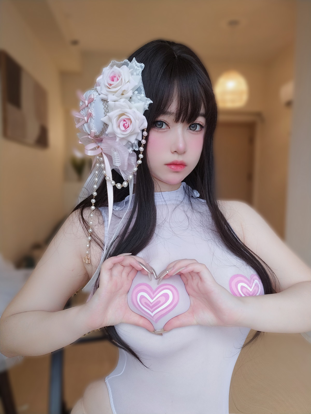 Xgyw.Net_Coser妹子女主K性感偶像主题私房性感白色薄透纱裙透视秀傲人豪乳诱惑写真90P