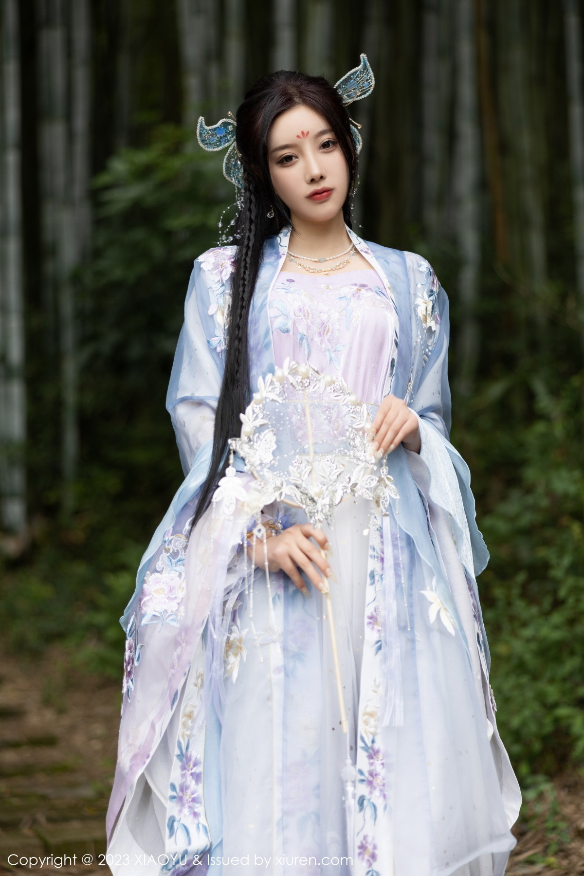 Xgyw.Net_[XiaoYu画语界]Vol.970_女神杨晨晨Yome脱淡蓝紫色古装服露白色蕾丝内衣完美诱惑写真91P