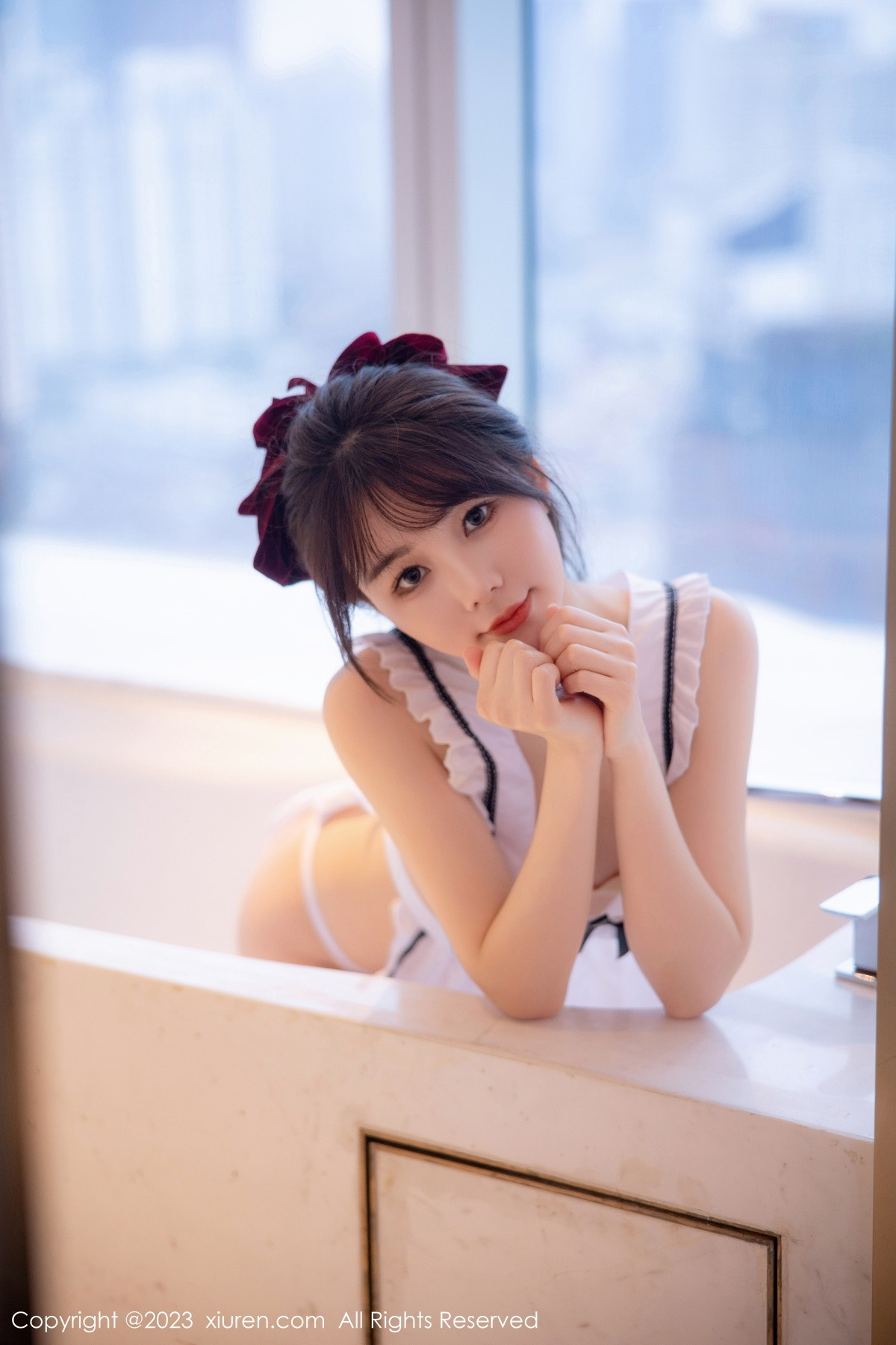 Xgyw.Net_XiuRen第6299期_模特婠婠么性感真空白色女仆配白丝袜秀曼妙身姿迷人诱惑写真78P