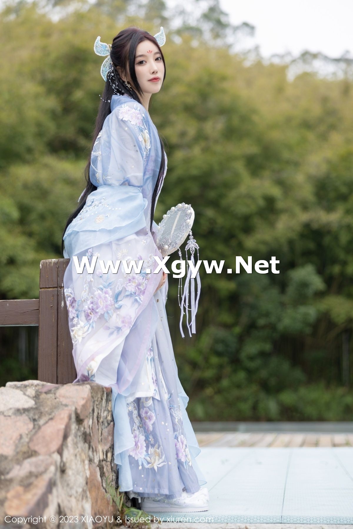 Xgyw.Net_[XiaoYu画语界]Vol.970_女神杨晨晨Yome脱淡蓝紫色古装服露白色蕾丝内衣完美诱惑写真91P