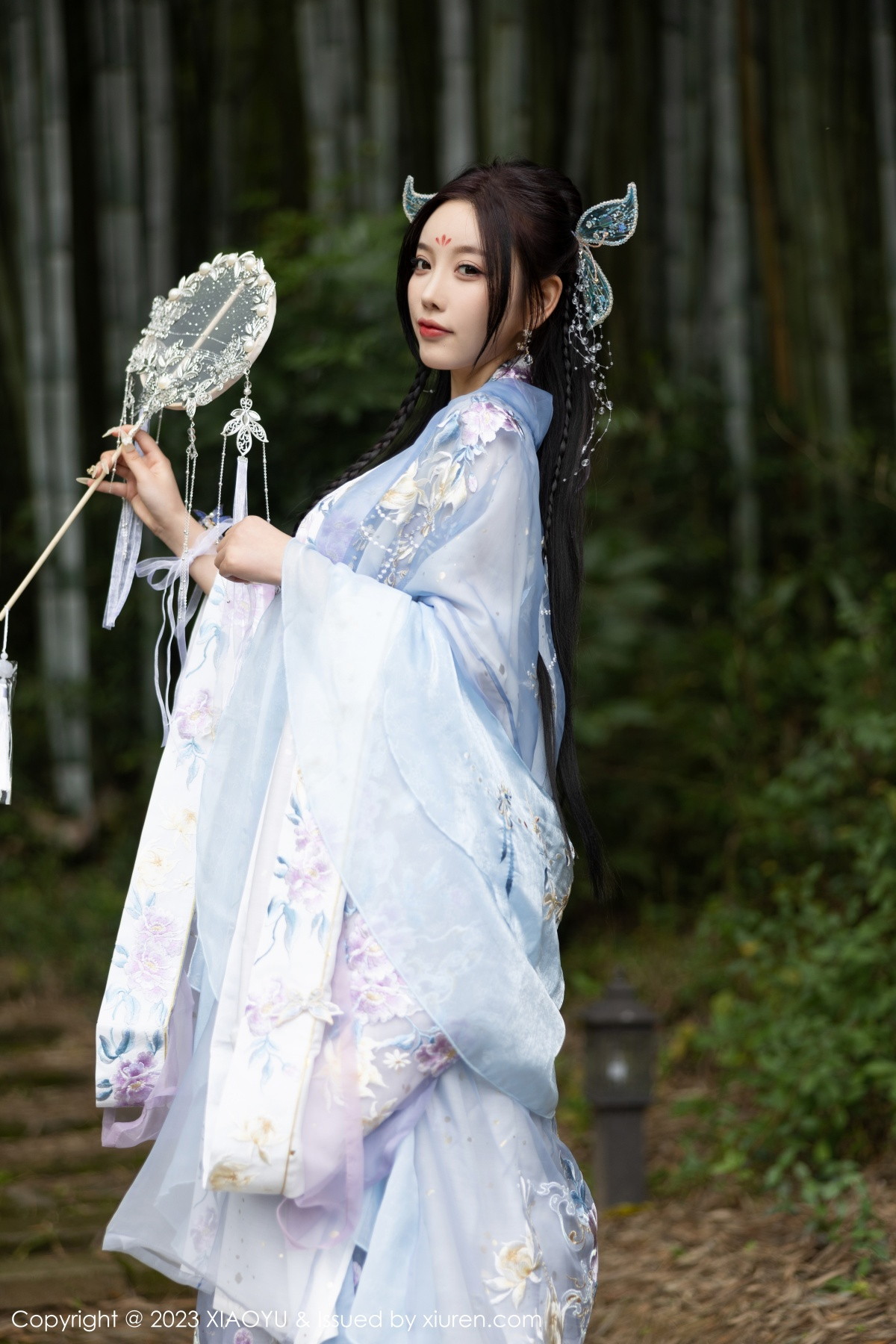 Xgyw.Net_[XiaoYu画语界]Vol.970_女神杨晨晨Yome脱淡蓝紫色古装服露白色蕾丝内衣完美诱惑写真91P
