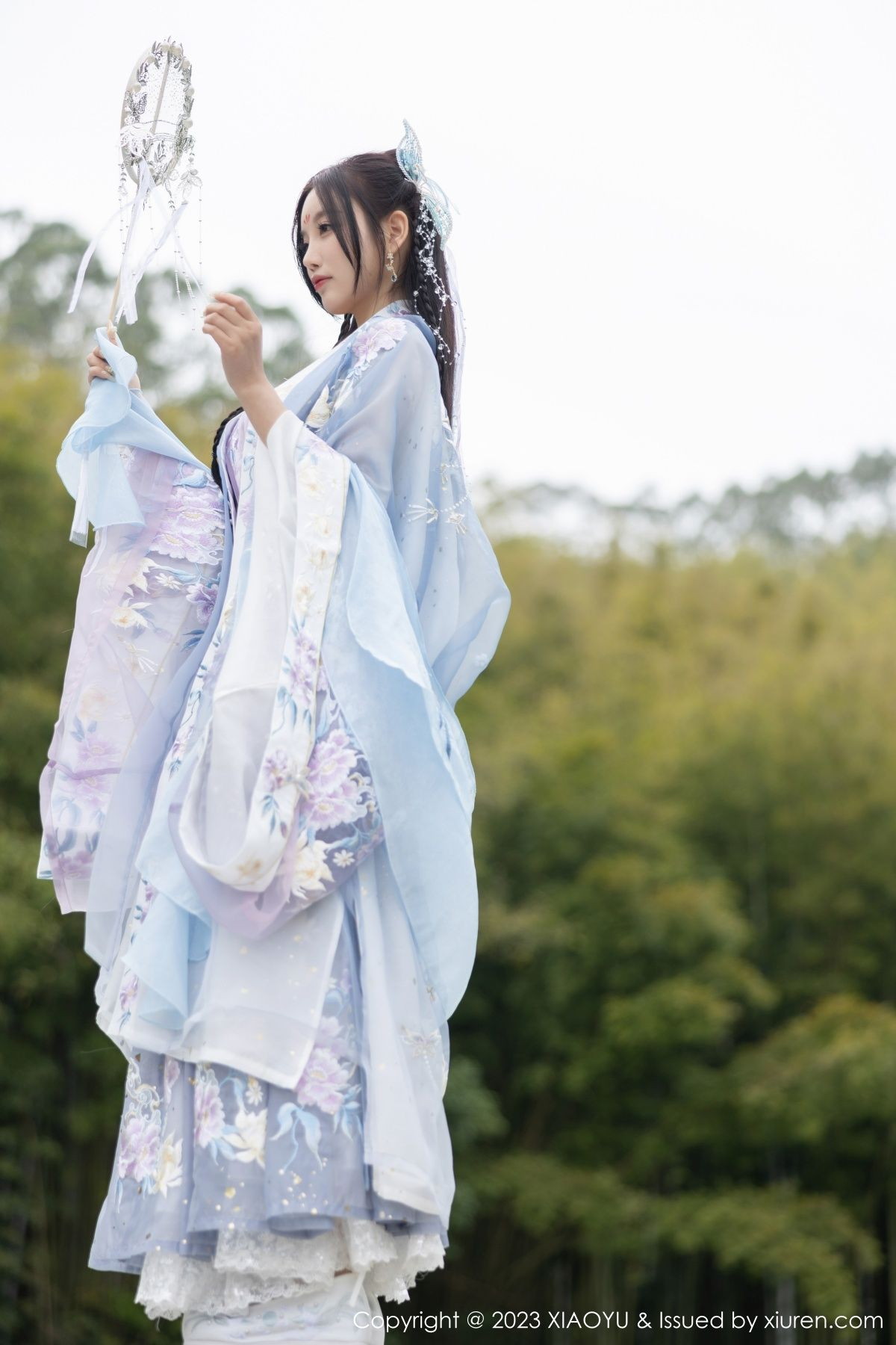 Xgyw.Net_[XiaoYu画语界]Vol.970_女神杨晨晨Yome脱淡蓝紫色古装服露白色蕾丝内衣完美诱惑写真91P