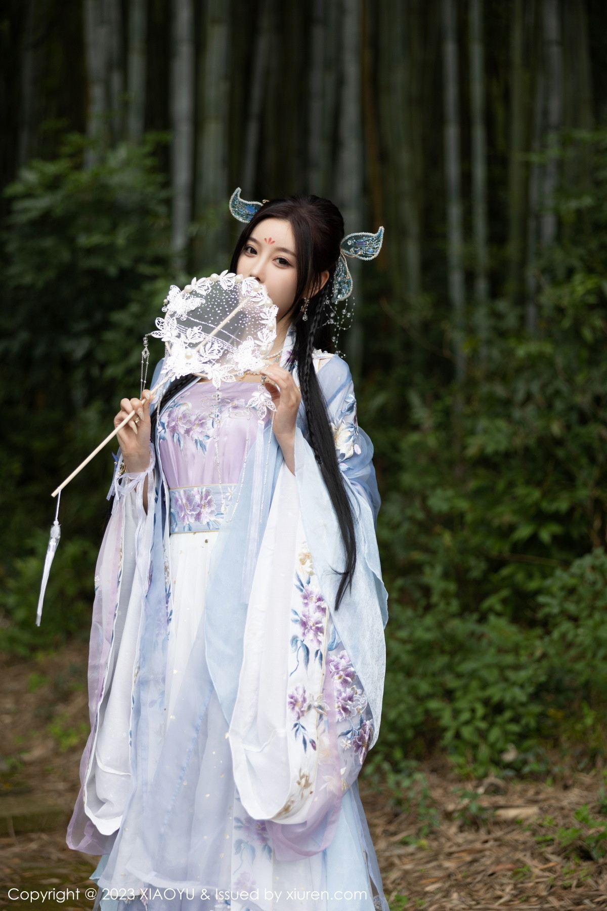 Xgyw.Net_[XiaoYu画语界]Vol.970_女神杨晨晨Yome脱淡蓝紫色古装服露白色蕾丝内衣完美诱惑写真91P