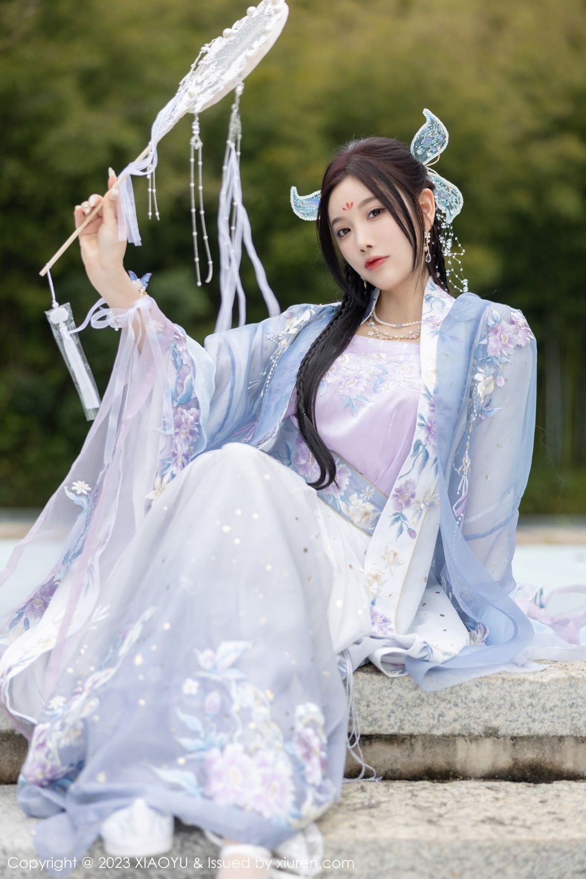 Xgyw.Net_[XiaoYu画语界]Vol.970_女神杨晨晨Yome脱淡蓝紫色古装服露白色蕾丝内衣完美诱惑写真91P