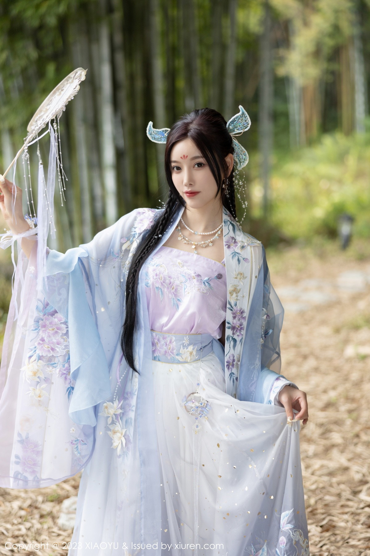 Xgyw.Net_[XiaoYu画语界]Vol.970_女神杨晨晨Yome脱淡蓝紫色古装服露白色蕾丝内衣完美诱惑写真91P