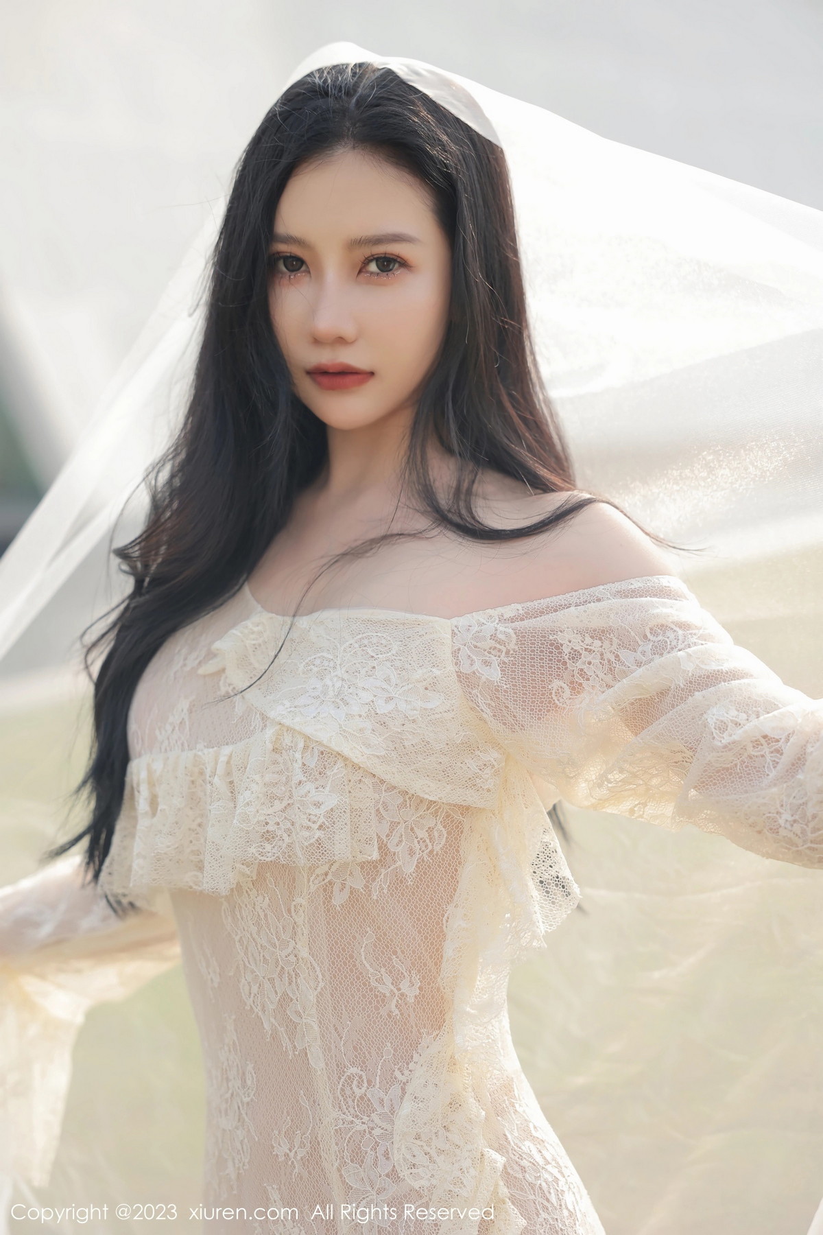 Xgyw.Net_XiuRen第6303期_模特尹甜甜海南旅拍性感白色蕾丝婚纱透视秀完美身材诱惑写真54P