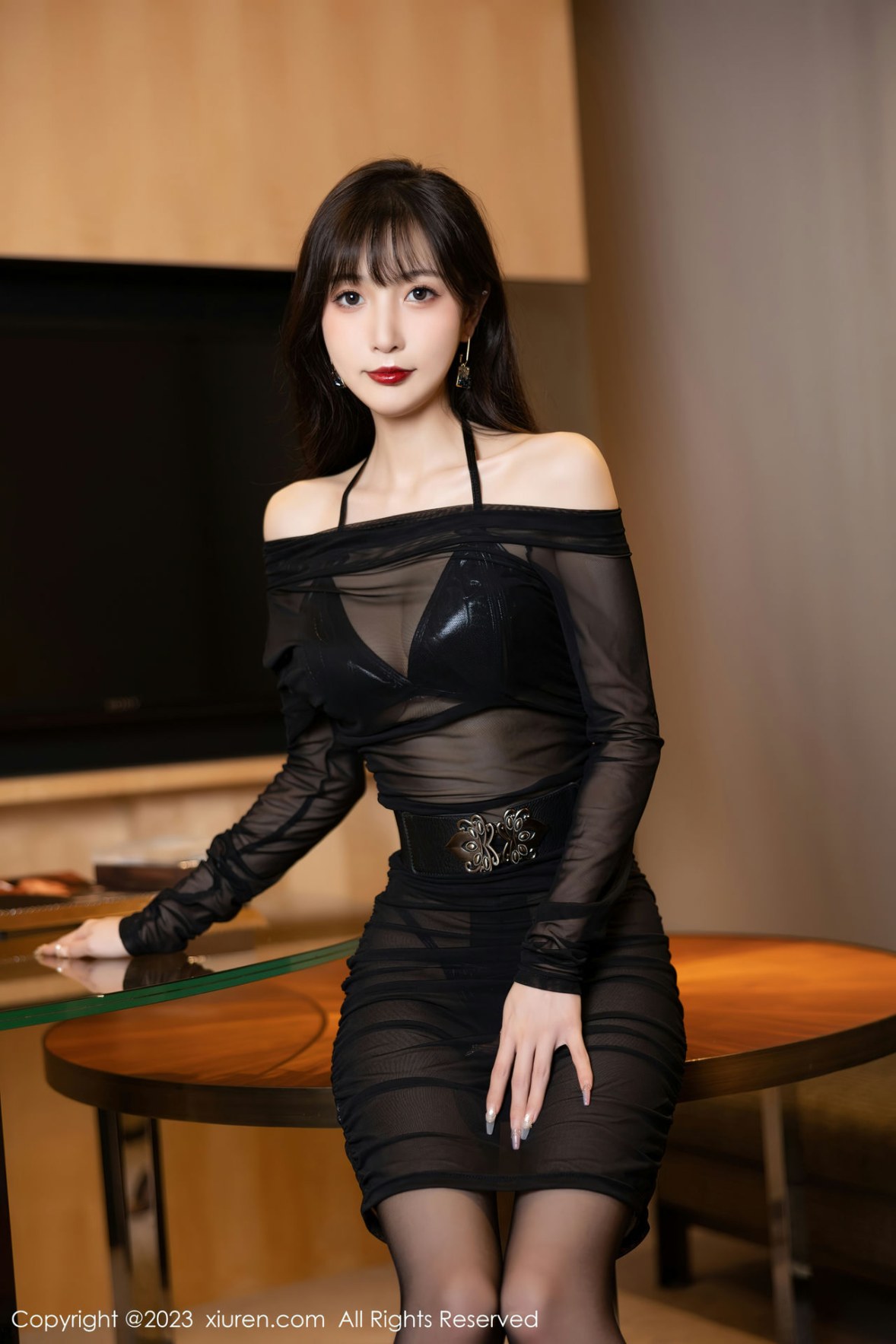 Xgyw.Net_XiuRen第6307期_模特林星阑脱轻透网纱连衣裙露性感黑色皮质内衣迷人诱惑写真80P