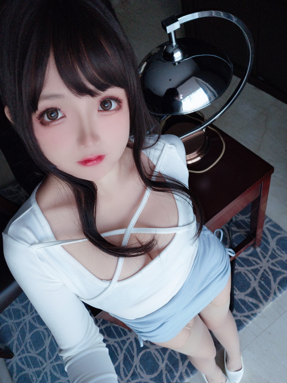 Xgyw.Net_Cosplay美女日奈娇私人秘书主题性感白上衣配蓝短裙肉丝吊袜秀丰满身材诱惑写真105P
