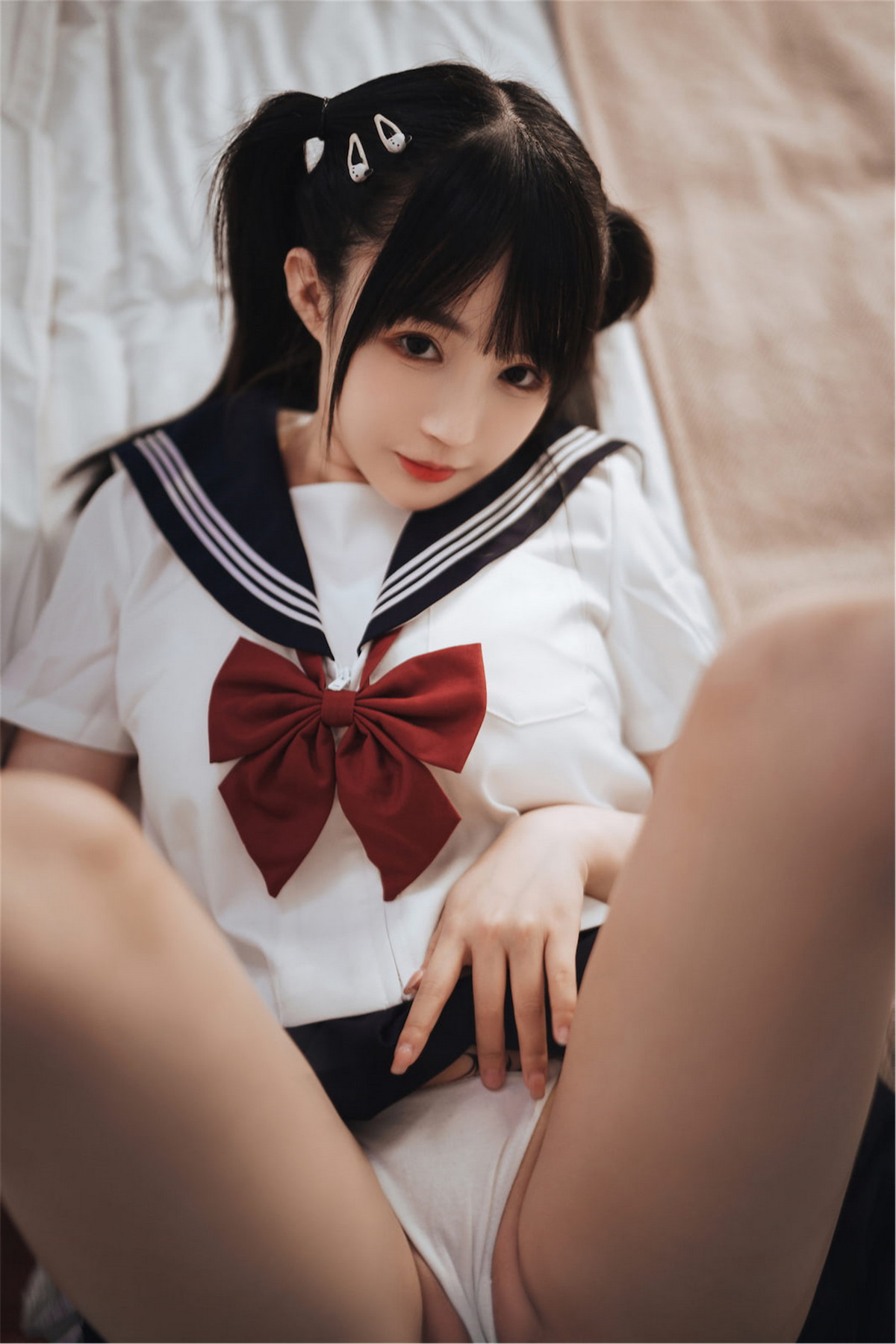 Xgyw.Net_网络美女桜井宁宁双马尾JK主题私房床上半脱性感学生制服露白色内衣诱惑写真65P