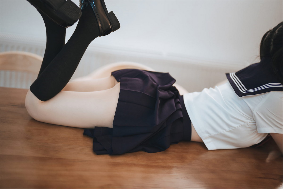 Xgyw.Net_网络美女桜井宁宁双马尾JK主题私房床上半脱性感学生制服露白色内衣诱惑写真65P