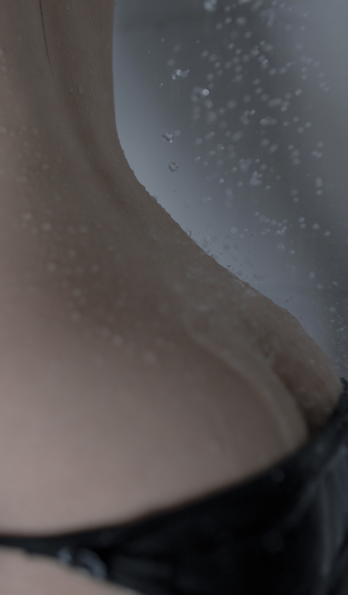 Xgyw.Net_网络美女疯猫ss思绪之浴室主题私房浴室半脱露曼妙身姿湿身撩人诱惑写真30P