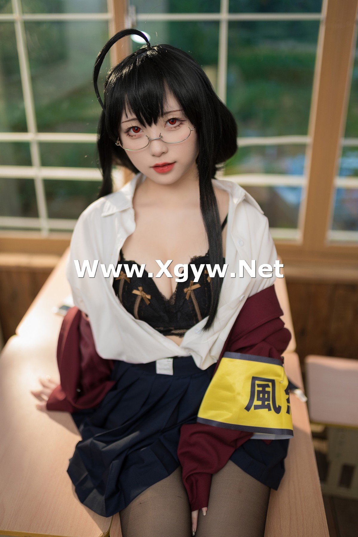 Xgyw.Net_网络美女花铃大凤jk放学后风纪委员主题半脱制服露性感内衣配超薄黑丝魅惑写真71P