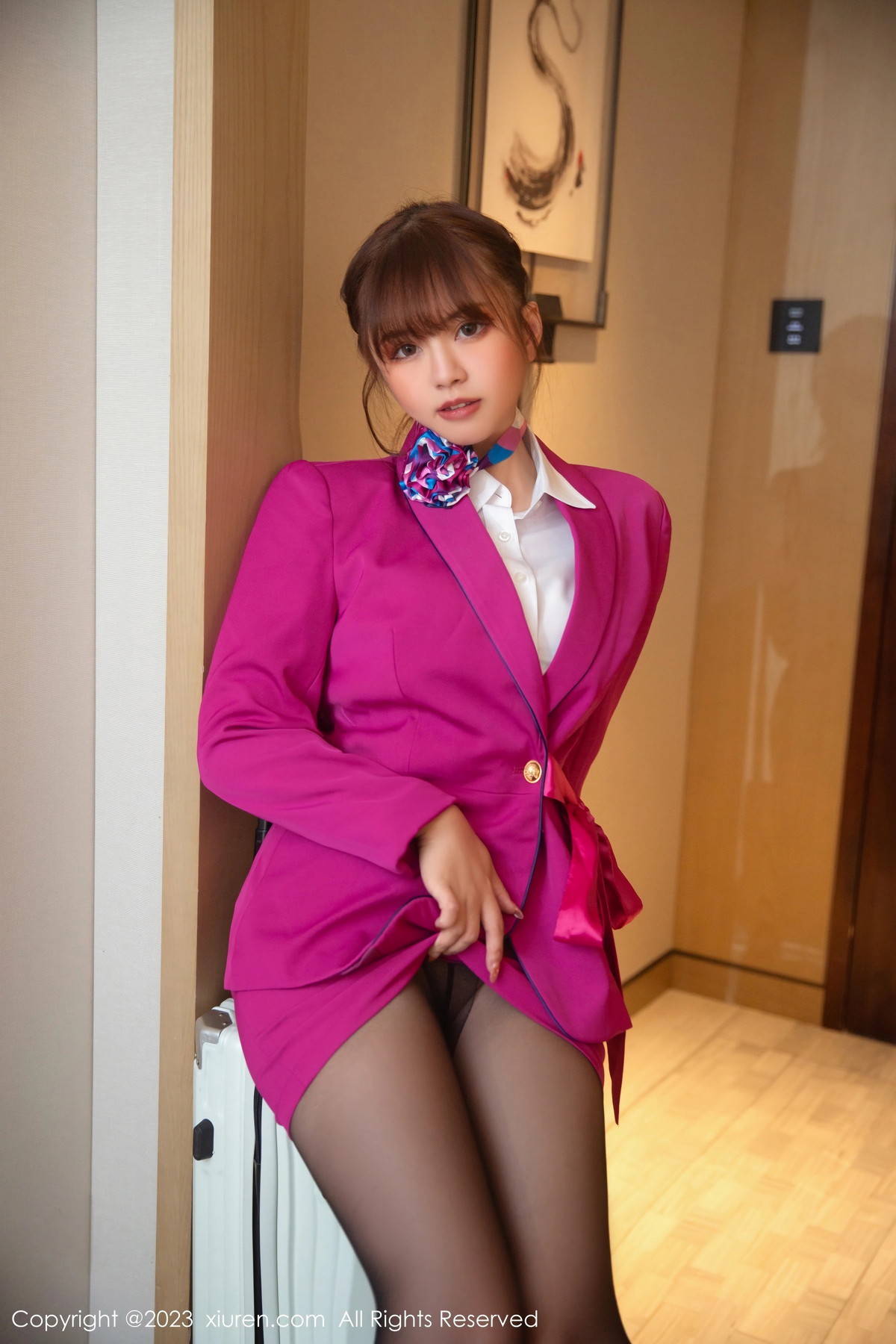 Xgyw.Net_XiuRen第6318期_模特张思允Nice脱玫红空姐制服露蕾丝内衣配无内黑丝诱惑写真81P