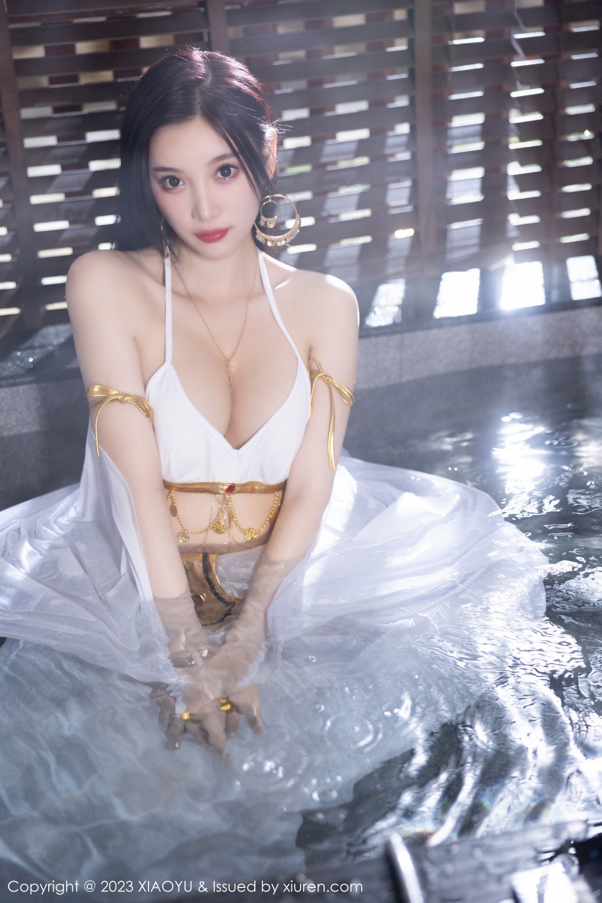Xgyw.Net_[XiaoYu画语界]Vol.973_女神杨晨晨Yome性感白色诱人服饰秀完美绝伦身材撩人诱惑写真86P