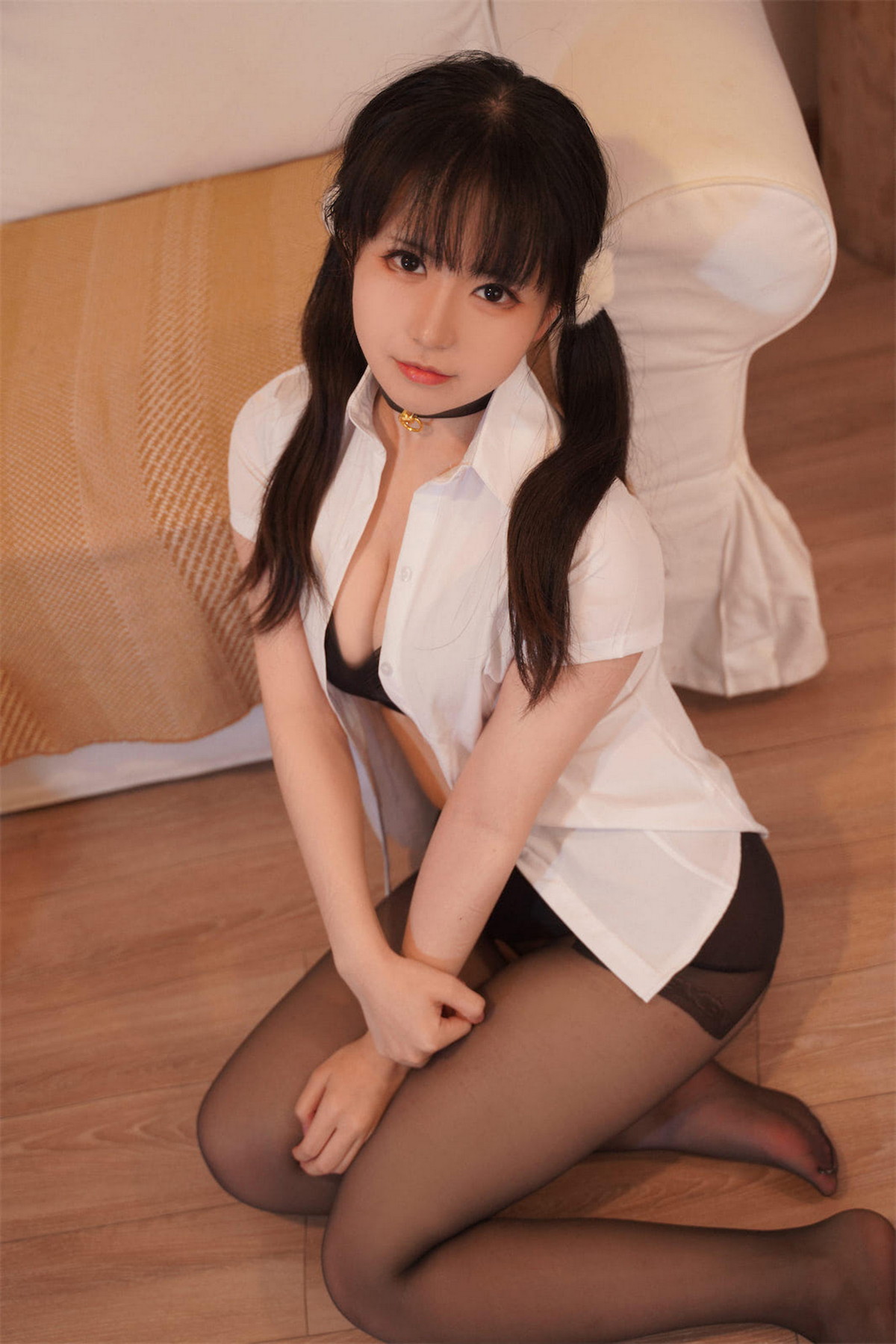 Xgyw.Net_微博美少女虎森森狗狗剧情主题半脱白衬衣露性感黑色内衣秀丰满身材诱惑写真95P