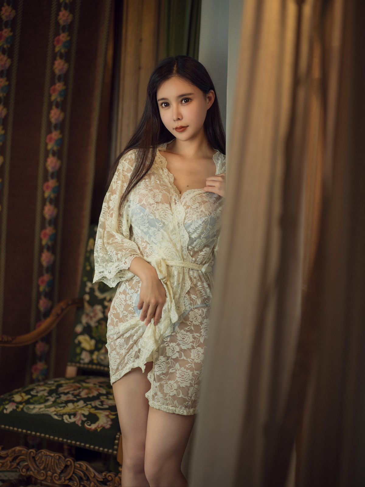 Xgyw.Net_动漫博主亚马逊鲶鱼独居太太主题性感蓝色蕾丝连体内衣秀豪乳翘臀诱惑写真95P