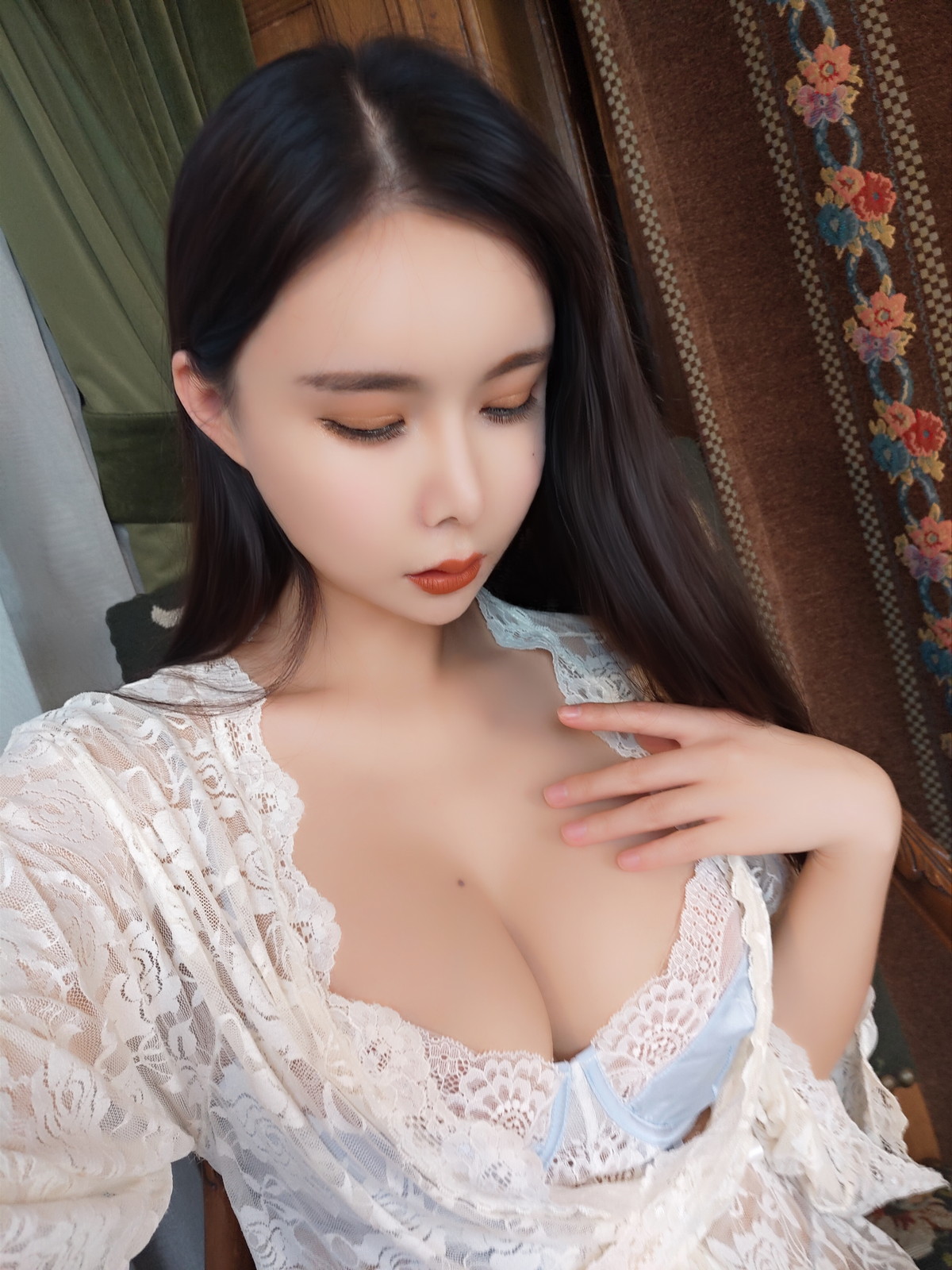 Xgyw.Net_动漫博主亚马逊鲶鱼独居太太主题性感蓝色蕾丝连体内衣秀豪乳翘臀诱惑写真95P