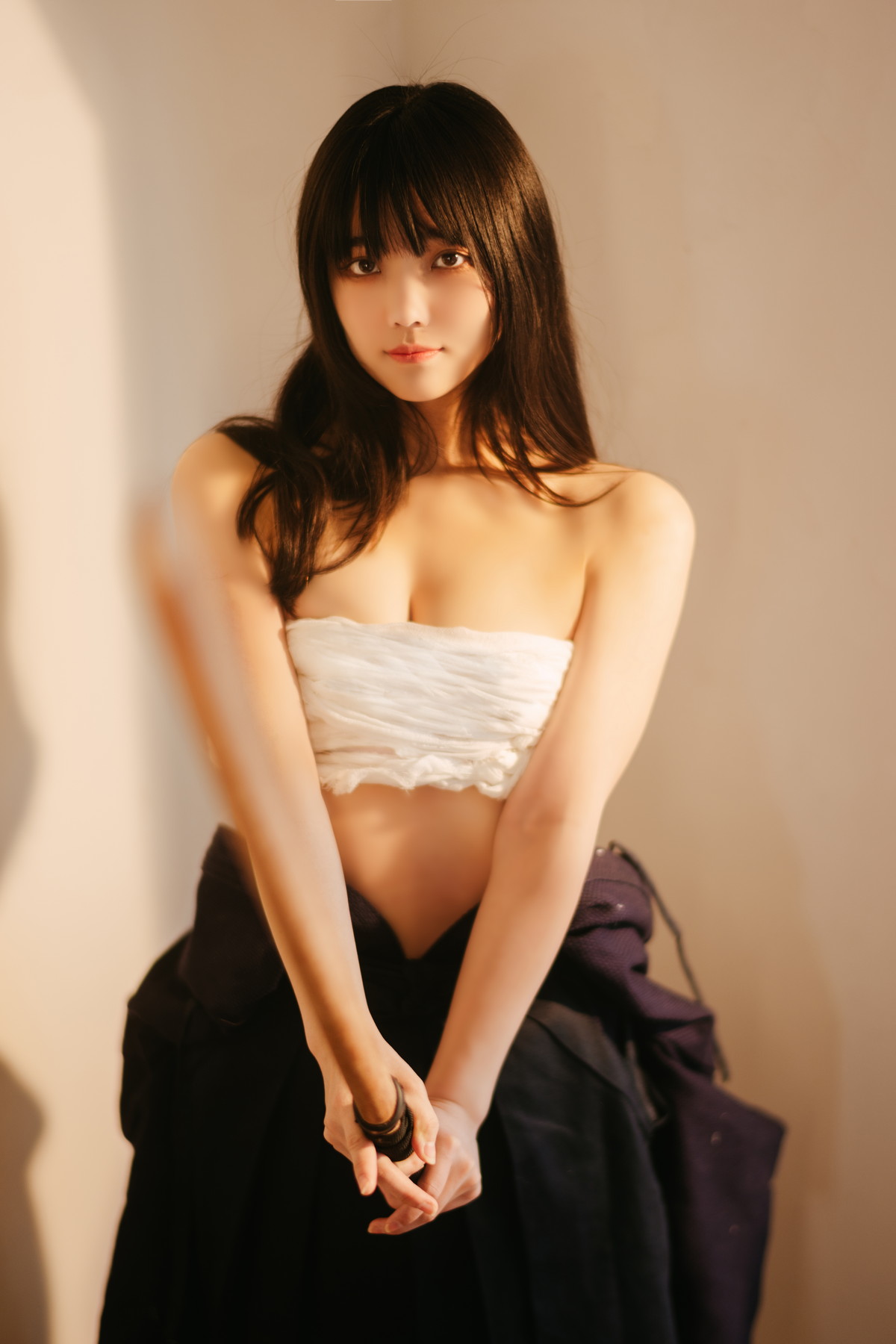 Xgyw.Net_网络美女汪知子最后的武士主题性感黑色美女武士服半脱露白色内衣撩人诱惑写真40P