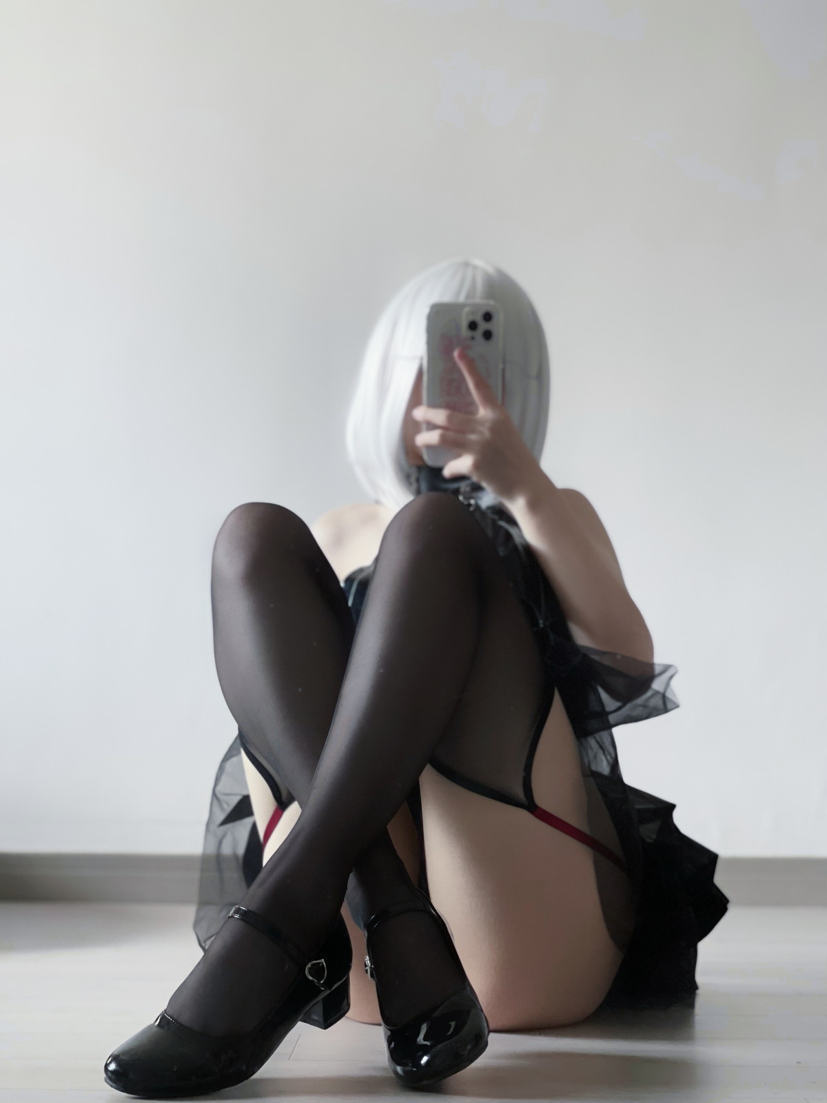 Xgyw.Net_Cos小姐姐幼爱youmeko吊带袜恶魔主题不露脸自拍黑色皮质服饰迷人诱惑写真47P