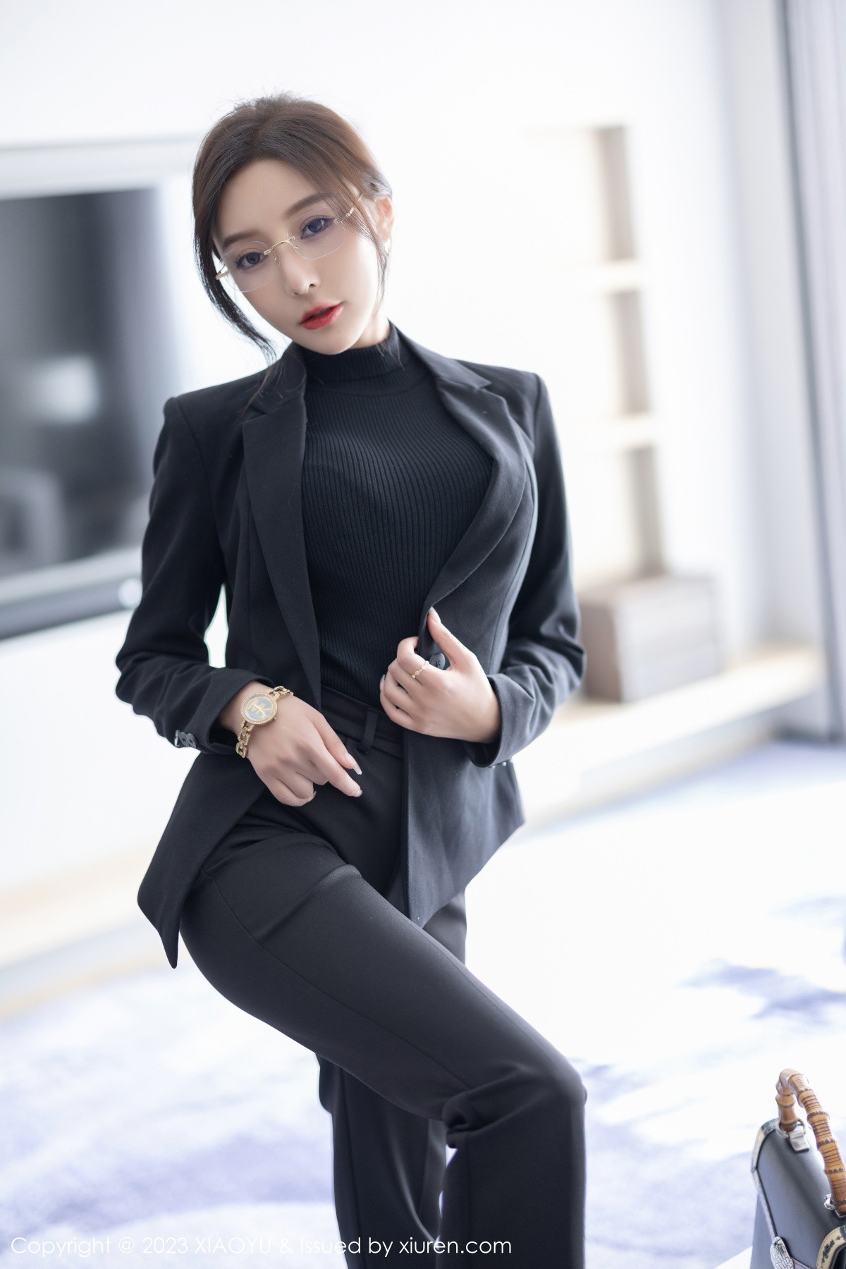 Xgyw.Net_[XiaoYu画语界]Vol.974_女神王馨瑶yanni性感黑色Ol装露黑色蕾丝内衣超薄黑丝诱惑写真93P