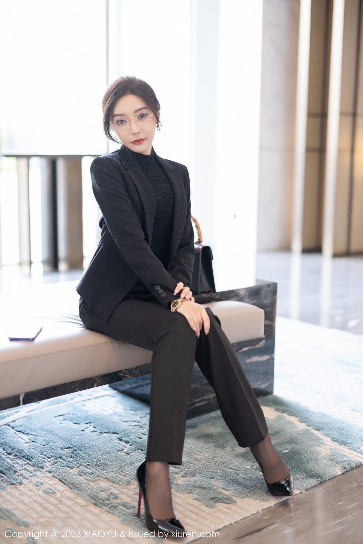 Xgyw.Net_[XiaoYu画语界]Vol.974_女神王馨瑶yanni性感黑色Ol装露黑色蕾丝内衣超薄黑丝诱惑写真93P