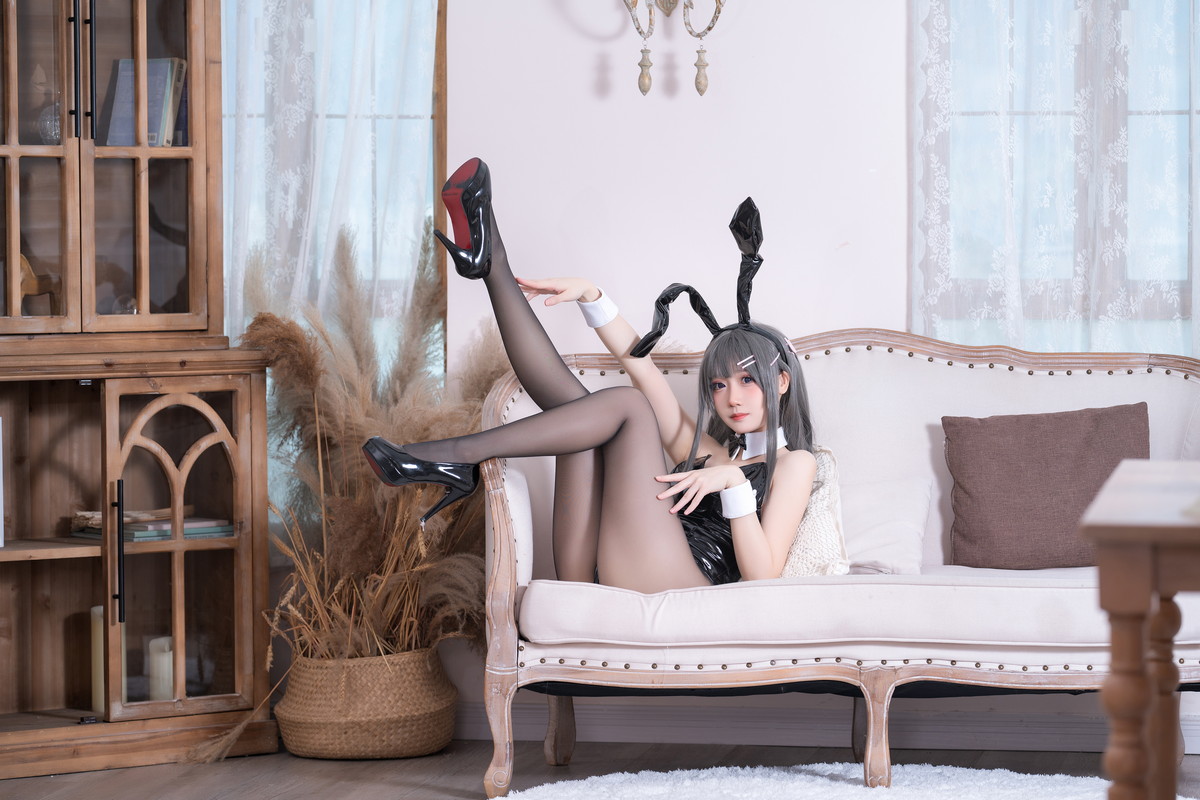 Xgyw.Net_网络美女焖焖碳樱岛麻衣兔女郎主题性感黑色皮质连体衣配超薄黑丝极致魅惑写真30P