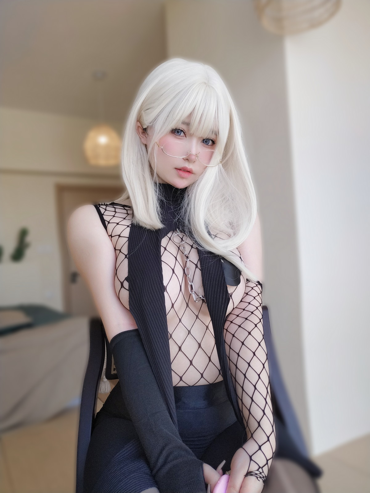 Xgyw.Net_Coser妹子女主K战败忍者主题性感黑色网格服饰配超薄黑丝秀翘臀美腿诱惑写真42P