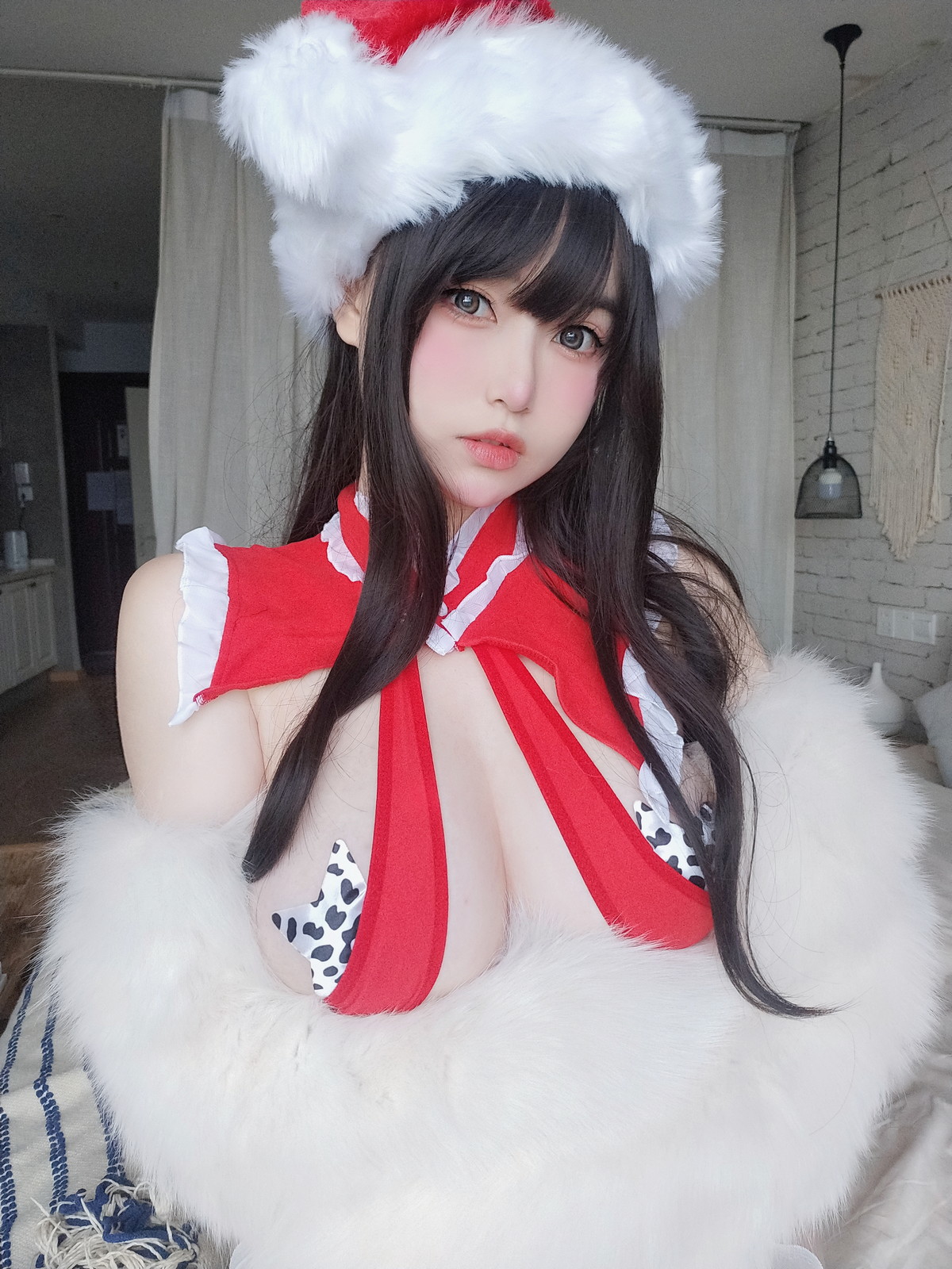 Xgyw.Net_Coser妹子女主K圣诞特辑主题性感红色情趣服饰配白丝袜半脱秀豪乳诱惑写真71P