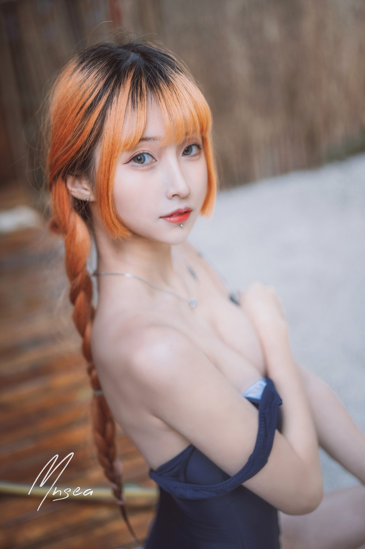 Xgyw.Net_网络美女妹抖青死库水主题户外脱性感学生制服露死库水湿身秀完美身材诱惑写真47P