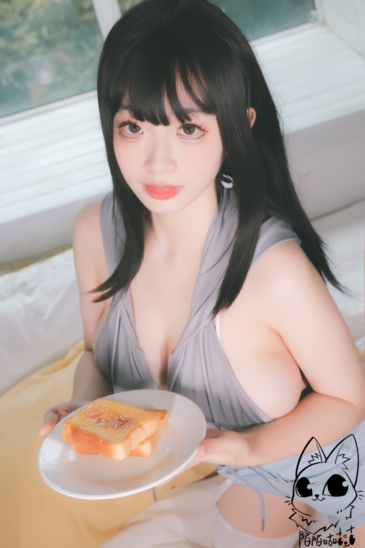 Xgyw.Net_网络美女韶陌陌兔子主题私房性感灰色真空上衣配白色蕾丝袜秀豪乳翘臀诱惑写真30P