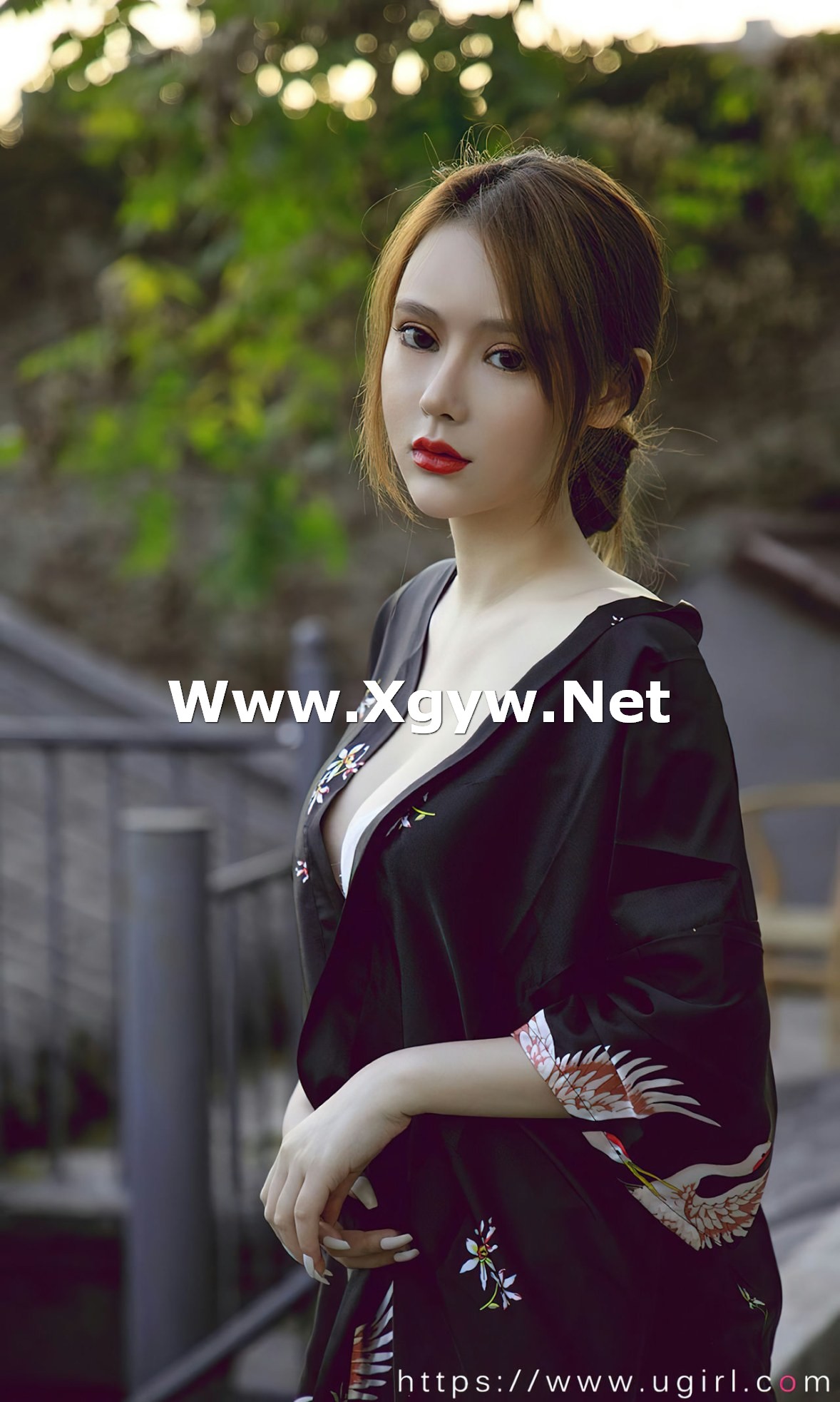 Xgyw.Net_[Ugirls爱尤物]No.2529_模特Coral私房性感多套服饰系列秀曼妙身姿迷人诱惑写真35P