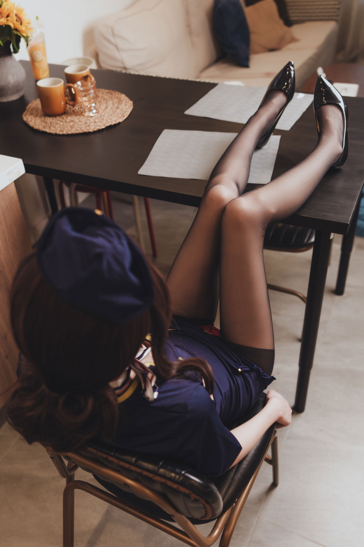 Xgyw.Net_网络美女西园寺南歌空姐主题私房性感空姐制服配开档黑丝秀翘臀美腿诱惑写真52P