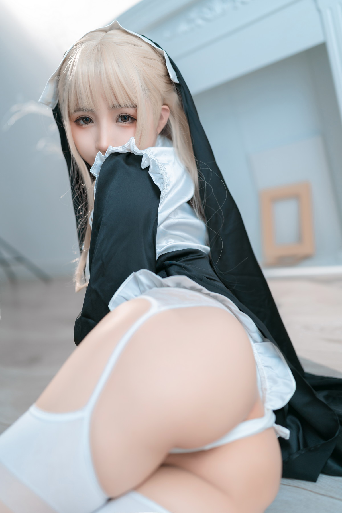 Xgyw.Net_网络美女桜井宁宁修女主题性感白色高叉连体衣配白色蕾丝吊袜秀美腿诱惑写真41P
