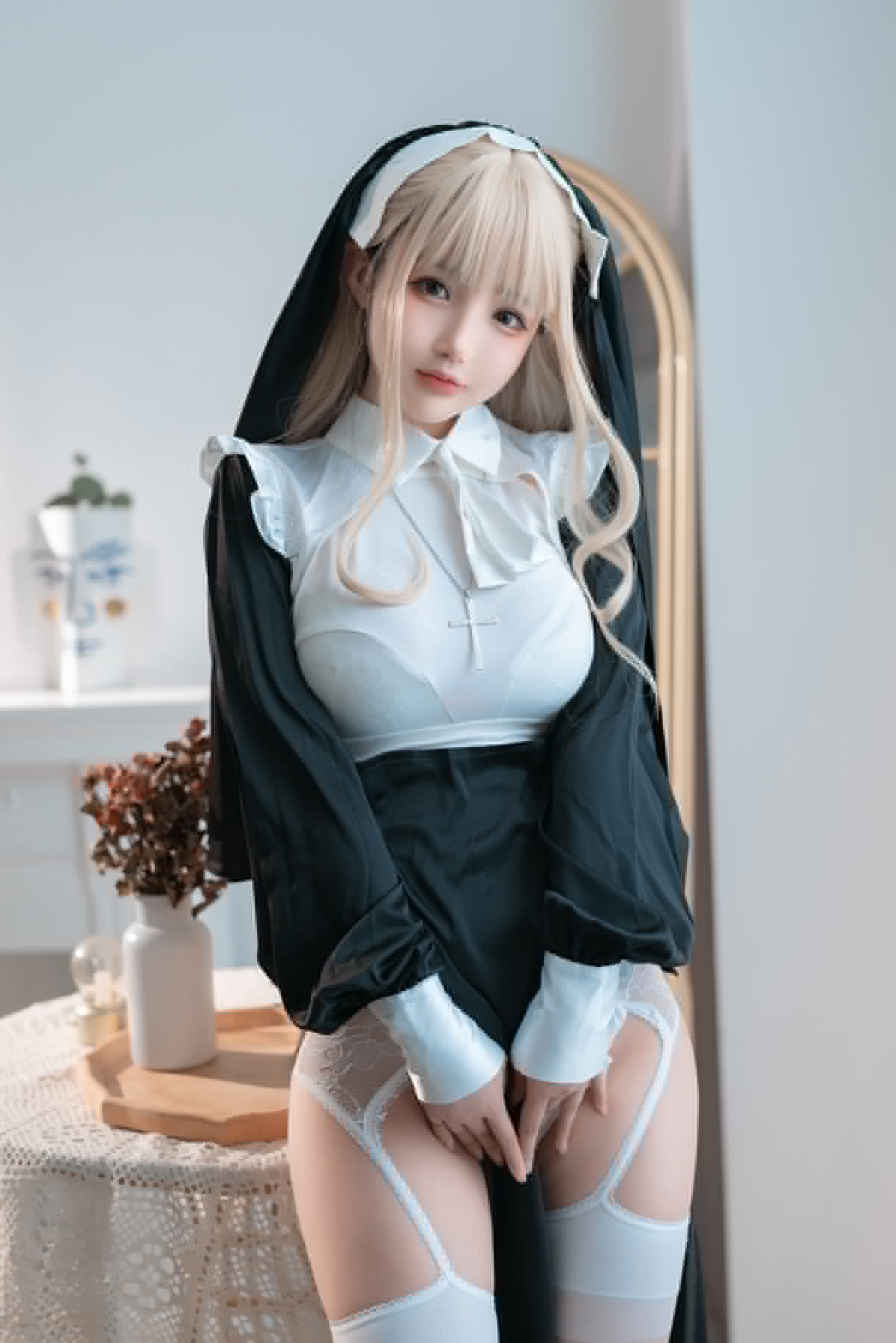 Xgyw.Net_网络美女桜井宁宁修女主题性感白色高叉连体衣配白色蕾丝吊袜秀美腿诱惑写真41P