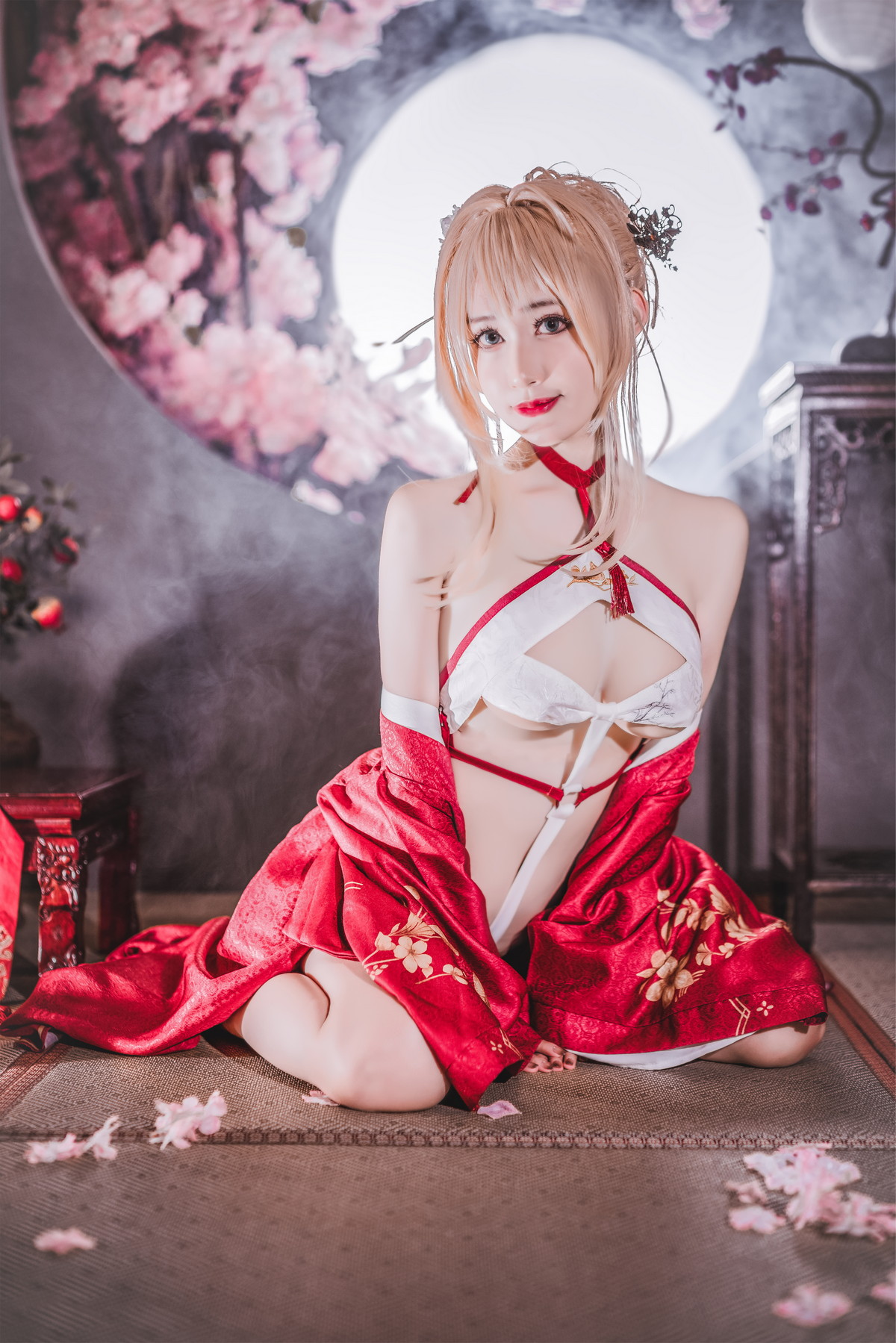 Xgyw.Net_网络美女木之本果花容主题性感蓝色旗袍装 白色情趣内衣秀惹火身材诱惑写真77P
