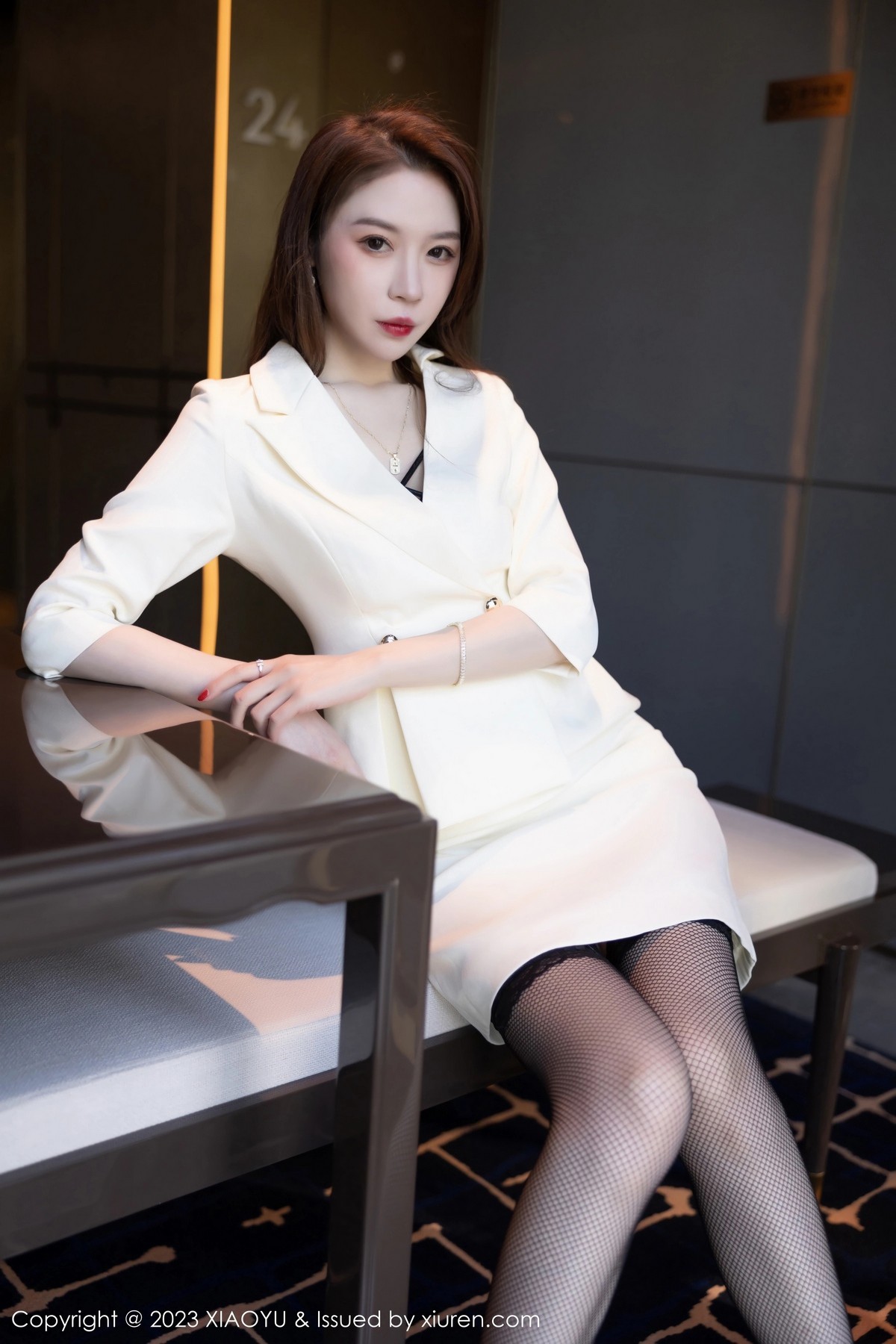 Xgyw.Net_[XiaoYu画语界]Vol.977_模特梦心玥黑色情趣内衣配黑色蕾丝吊袜秀曼妙身姿诱惑写真101P