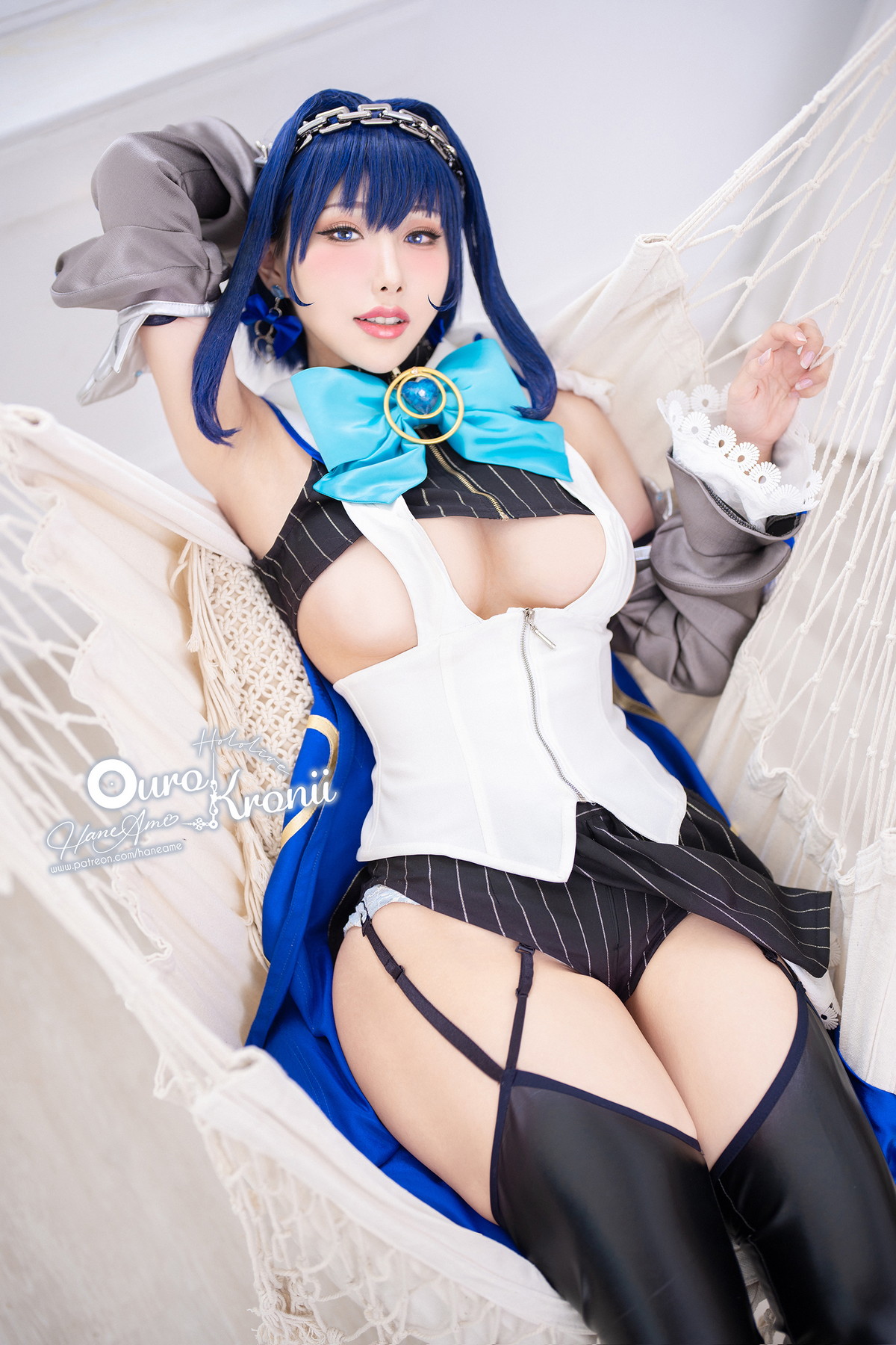 Xgyw.Net_Coser美女雨波_HaneAme-Hololive Kronii主题性感低胸服饰秀完美身材诱惑写真54P