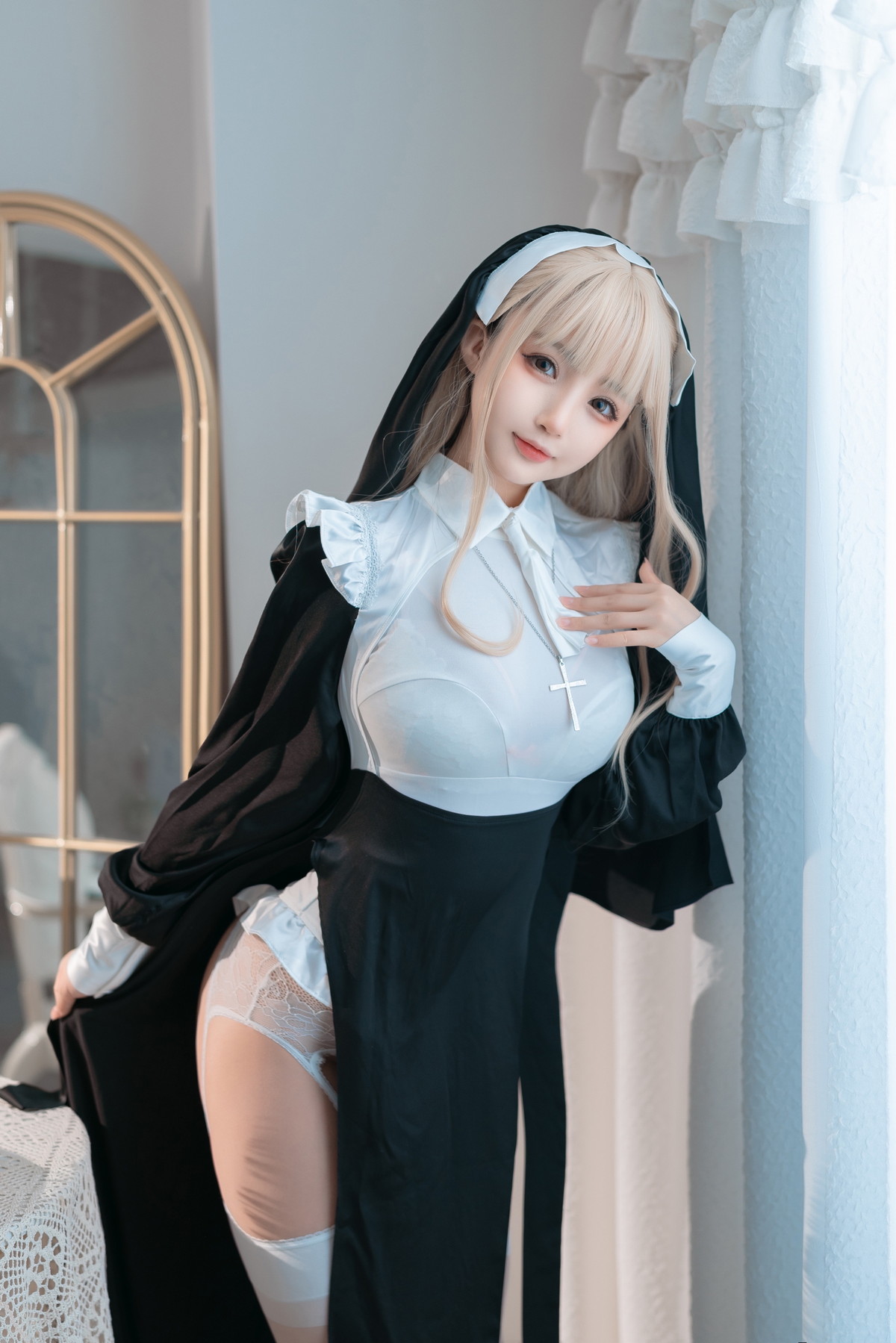 Xgyw.Net_网络美女桜井宁宁修女主题性感白色高叉连体衣配白色蕾丝吊袜秀美腿诱惑写真41P