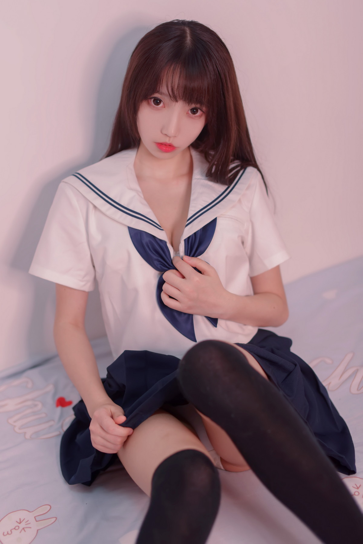 Xgyw.Net_网络美女白易子教主明信片主题黑色系护士服 清爽学生制服秀完美身材诱惑写真56P
