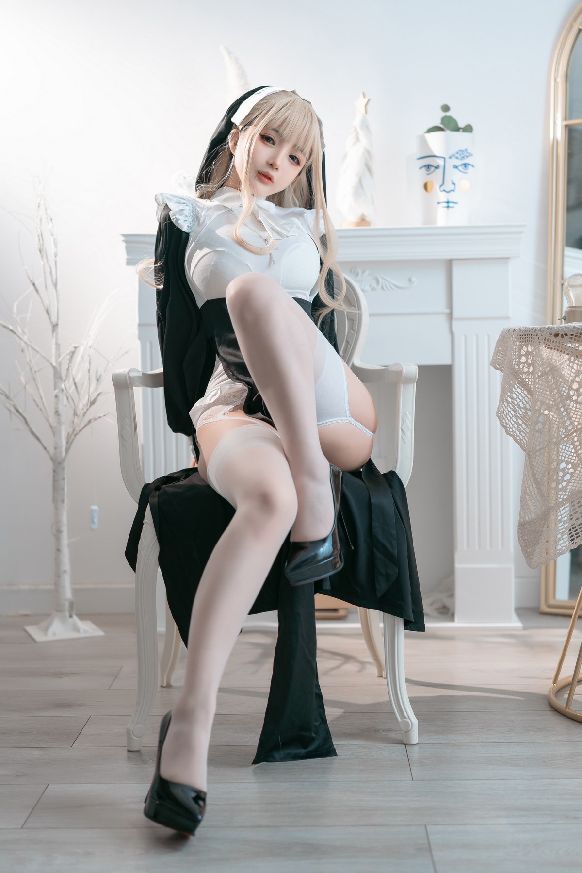 Xgyw.Net_网络美女桜井宁宁修女主题性感白色高叉连体衣配白色蕾丝吊袜秀美腿诱惑写真41P