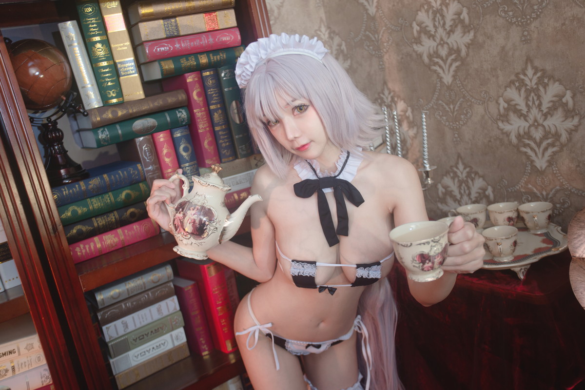 Xgyw.Net_二次元美女Kitkat Cosplay9黑贞女仆主题私房性感黑色三点式内衣迷人诱惑写真33P