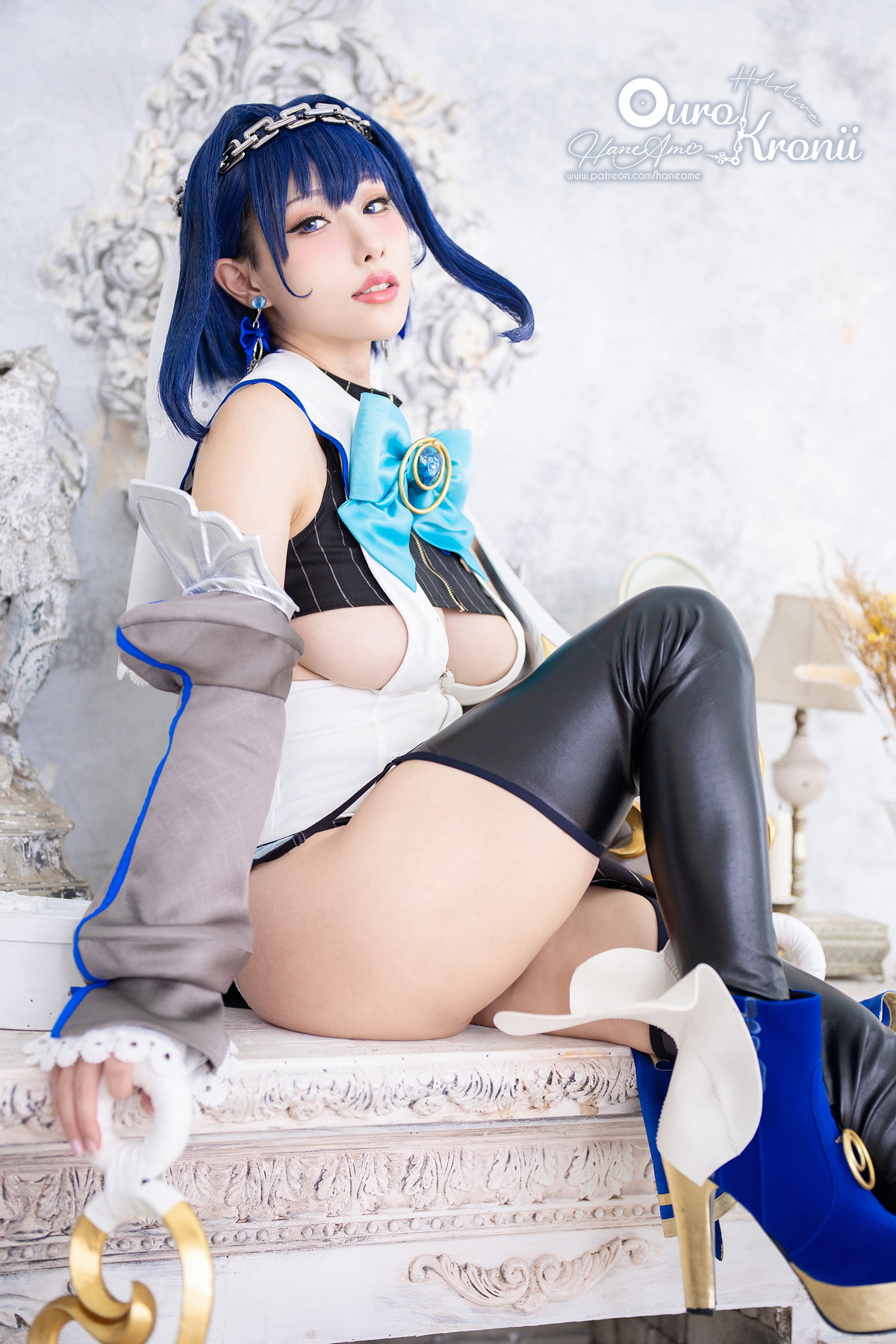 Xgyw.Net_Coser美女雨波_HaneAme-Hololive Kronii主题性感低胸服饰秀完美身材诱惑写真54P