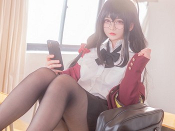 Coser小小妹妹Sayako_今年4岁大凤JK主题性感黑色短裙下超薄黑色丝袜秀美腿骚扰写真50P