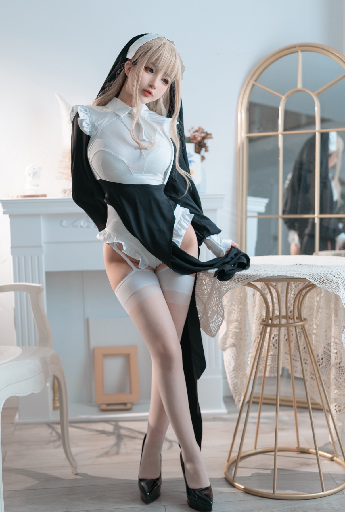 Xgyw.Net_网络美女桜井宁宁修女主题性感白色高叉连体衣配白色蕾丝吊袜秀美腿诱惑写真41P